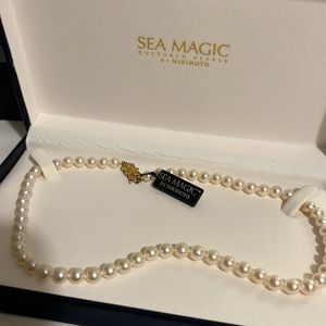 Sea Magic by Mikimoto Pearl Necklace 14k gold clasp NWT